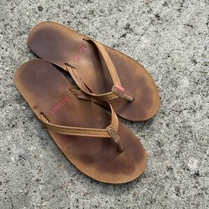 Hari Mari Brown leather women’s Flip Flops sandals sz 8